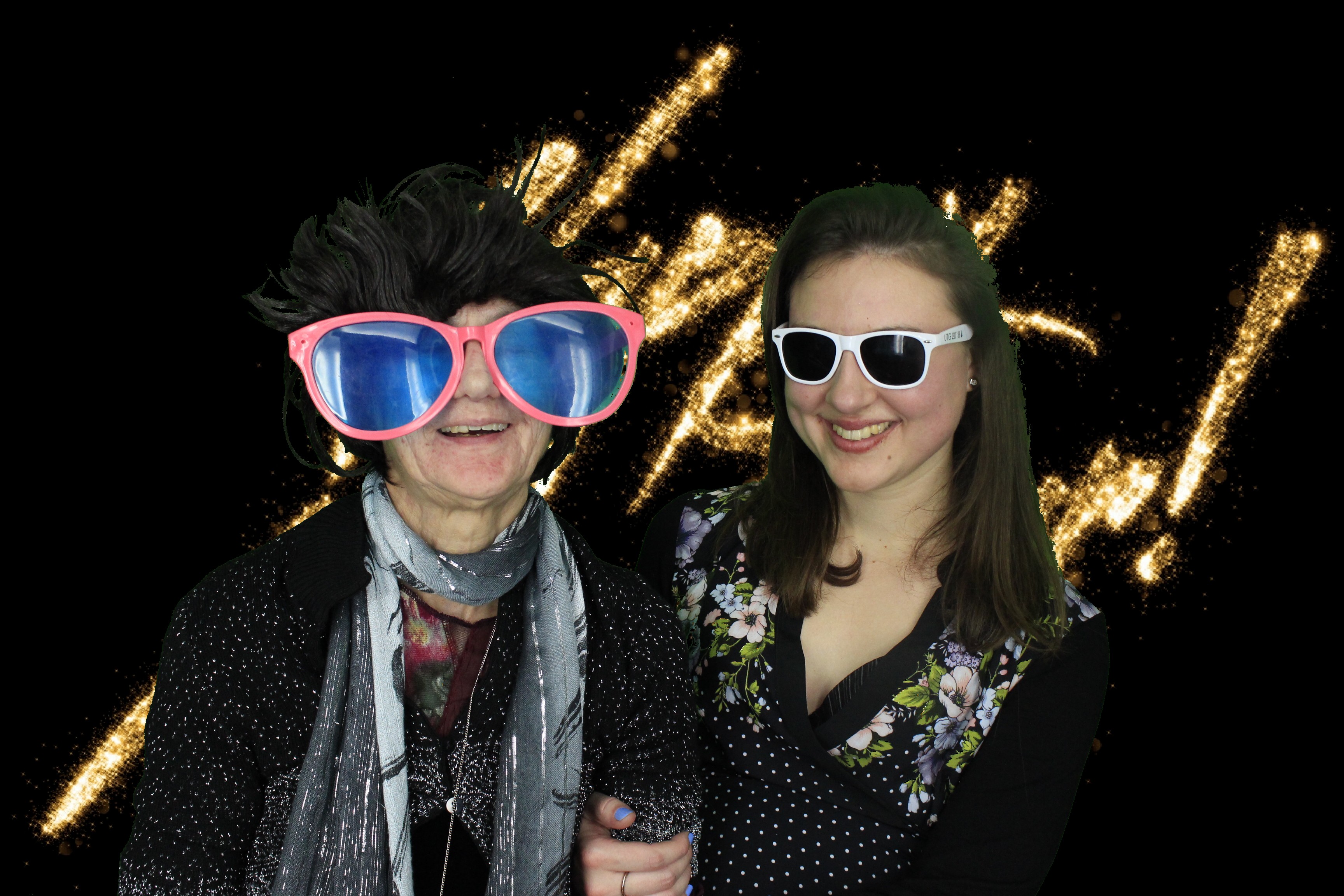 New Years Eve Party Silvermere | View more photos from the event at gallery.myphotoboothexperience.co.uk/u/MyPhotoBoothExperienceLtd/New-Years-Eve-Party-Silvermere